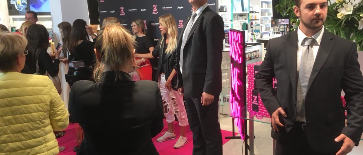 CASP-Douglas Autogrammstunde